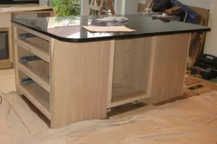 Tulip wood/MDF kitchen painting Hampshire